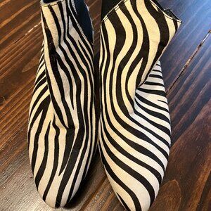 CLARKS Software Zebra Print Calf Hair Booties - 8